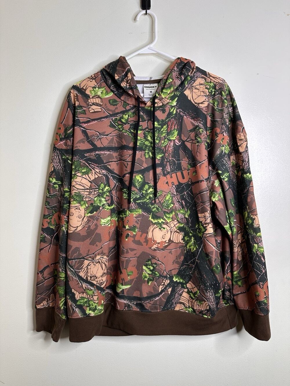Childs's Play Men's Chucky in Camo Graphic Hoodie Sweatshirt Multicolor Size M